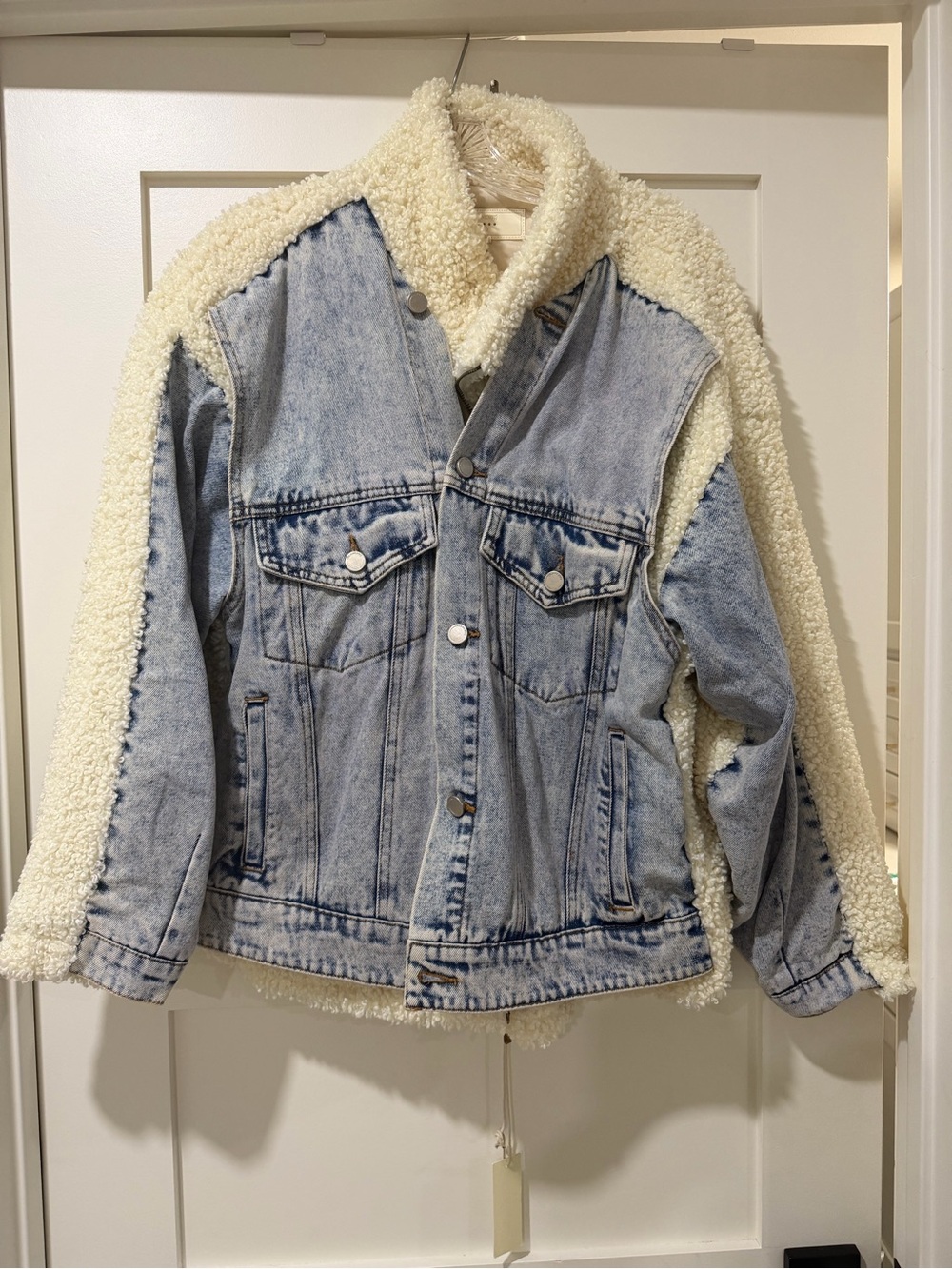 Blank NYC Women’s Sherpa-Lined Light Wash Denim Jacket - Cream Sherpa